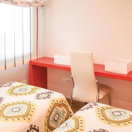 Gorgeous Apartment In El Campello With Wifi Екстериор снимка